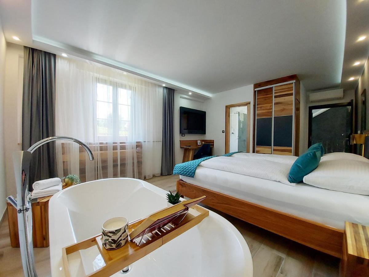 Bed and Breakfast Etno Boutique à Plitvička Jezera Extérieur photo
