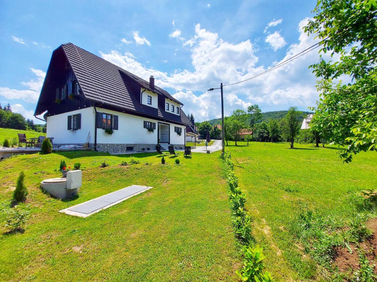 Bed and Breakfast Etno Boutique à Plitvička Jezera Extérieur photo