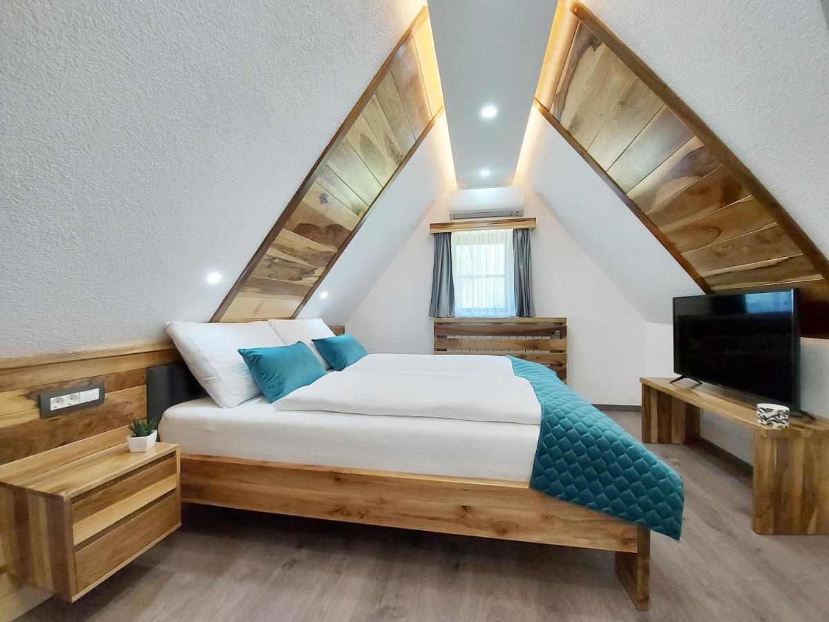 Bed and Breakfast Etno Boutique à Plitvička Jezera Extérieur photo